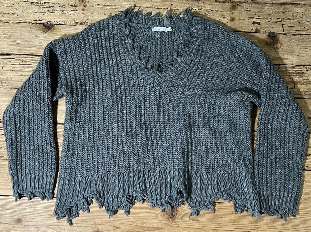 Lush Women Size S Gray Knitted Sweater -NWOT
